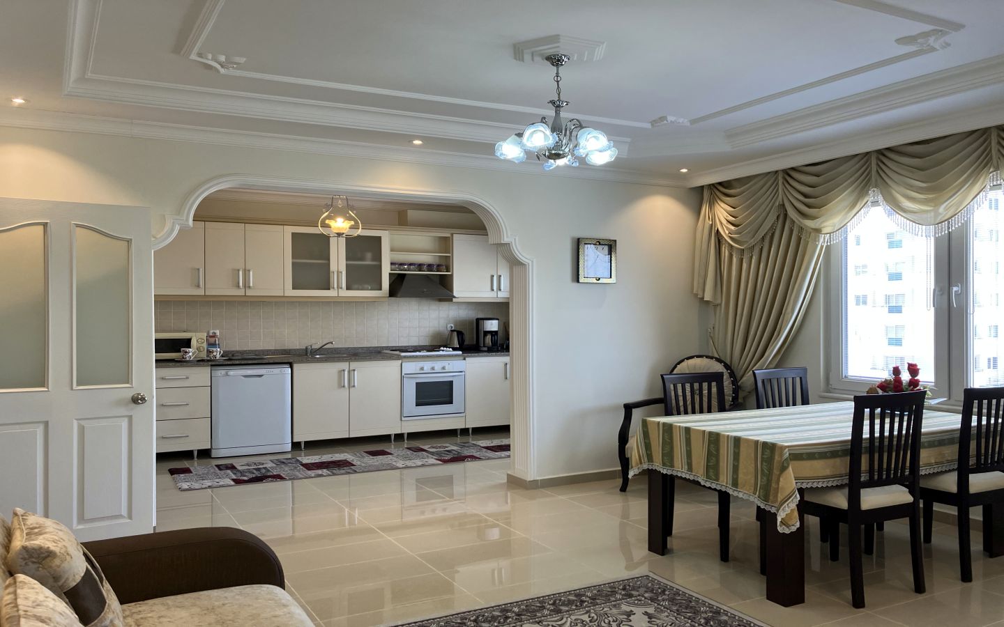 Stylish Sea View Alanya Apartment (24)