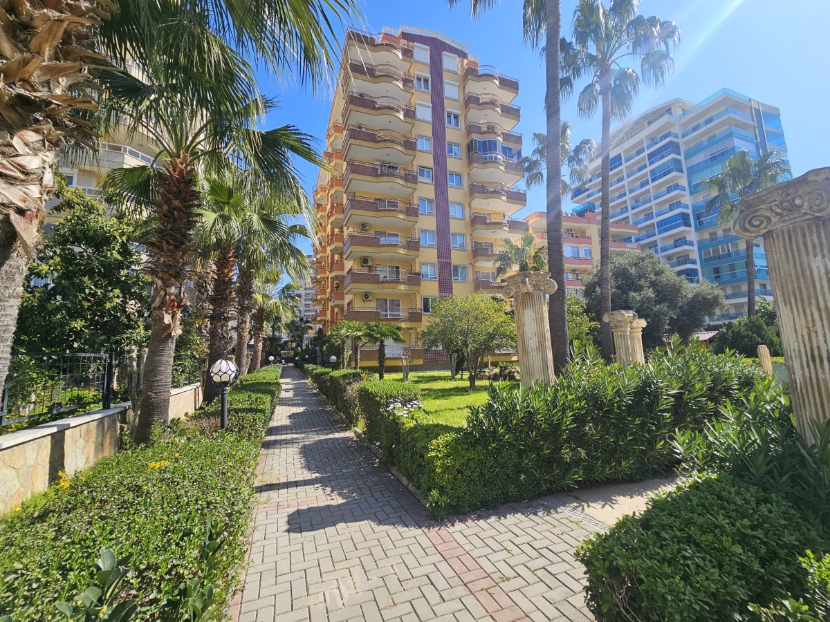 2 Bedroom Apartment in Mahmutlar Alanya Near Beach