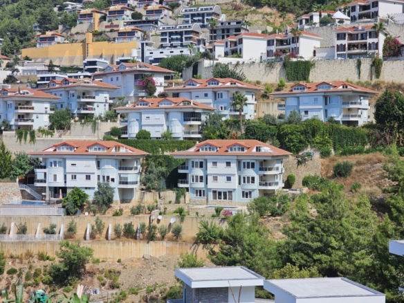 Exclusive Multi-Unit Residence with Sea Views in Alanya